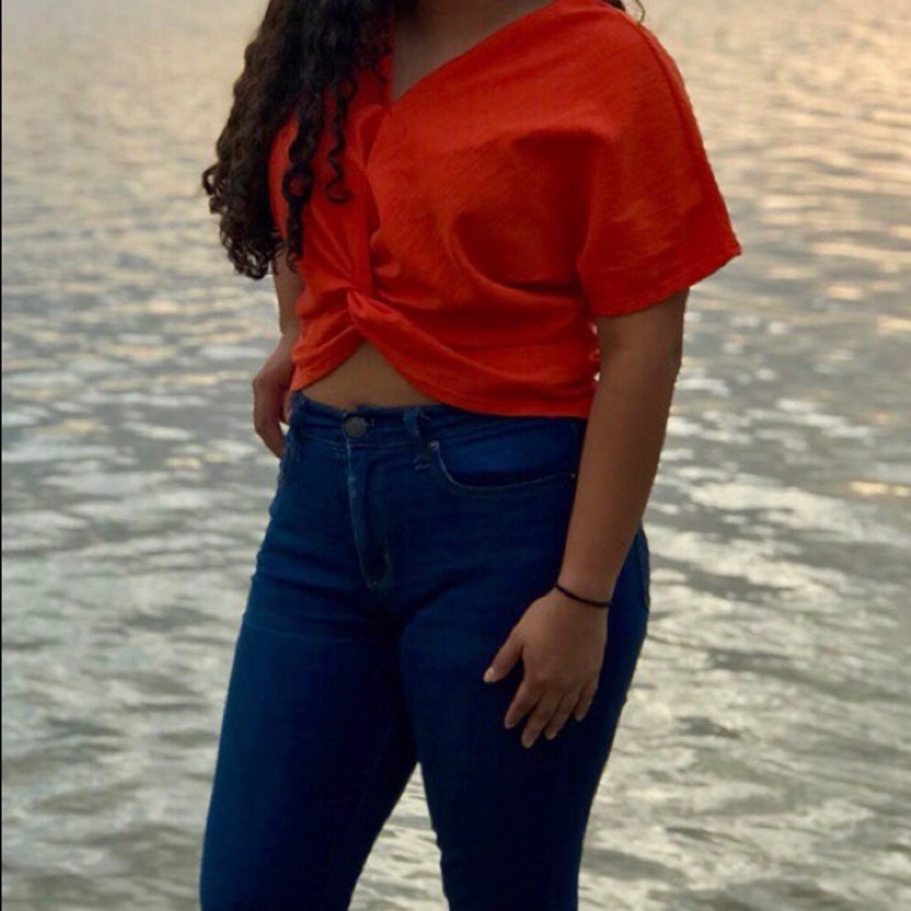 Orange knot top